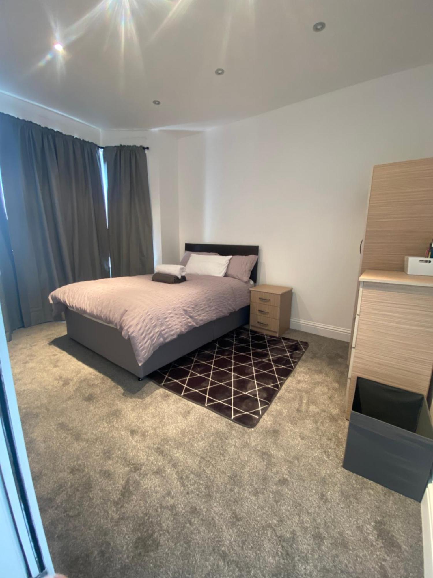 شقة Cosy House In Newham لندن المظهر الخارجي الصورة